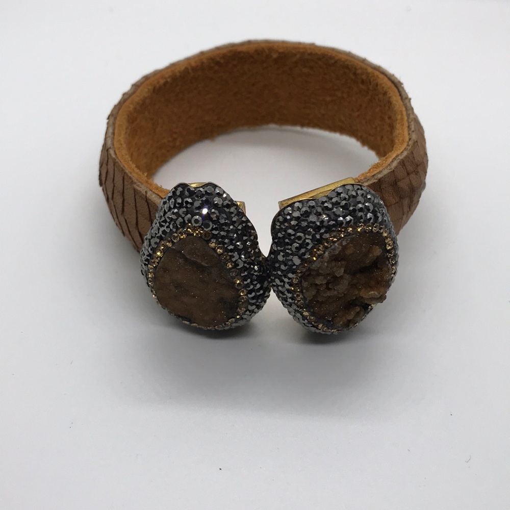 MUNNA leather druzy cuff